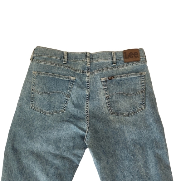 LEE Men's Regular Fit Medium Wash Denim Blue Jeans Size 36x34 - Picture 6 of 16